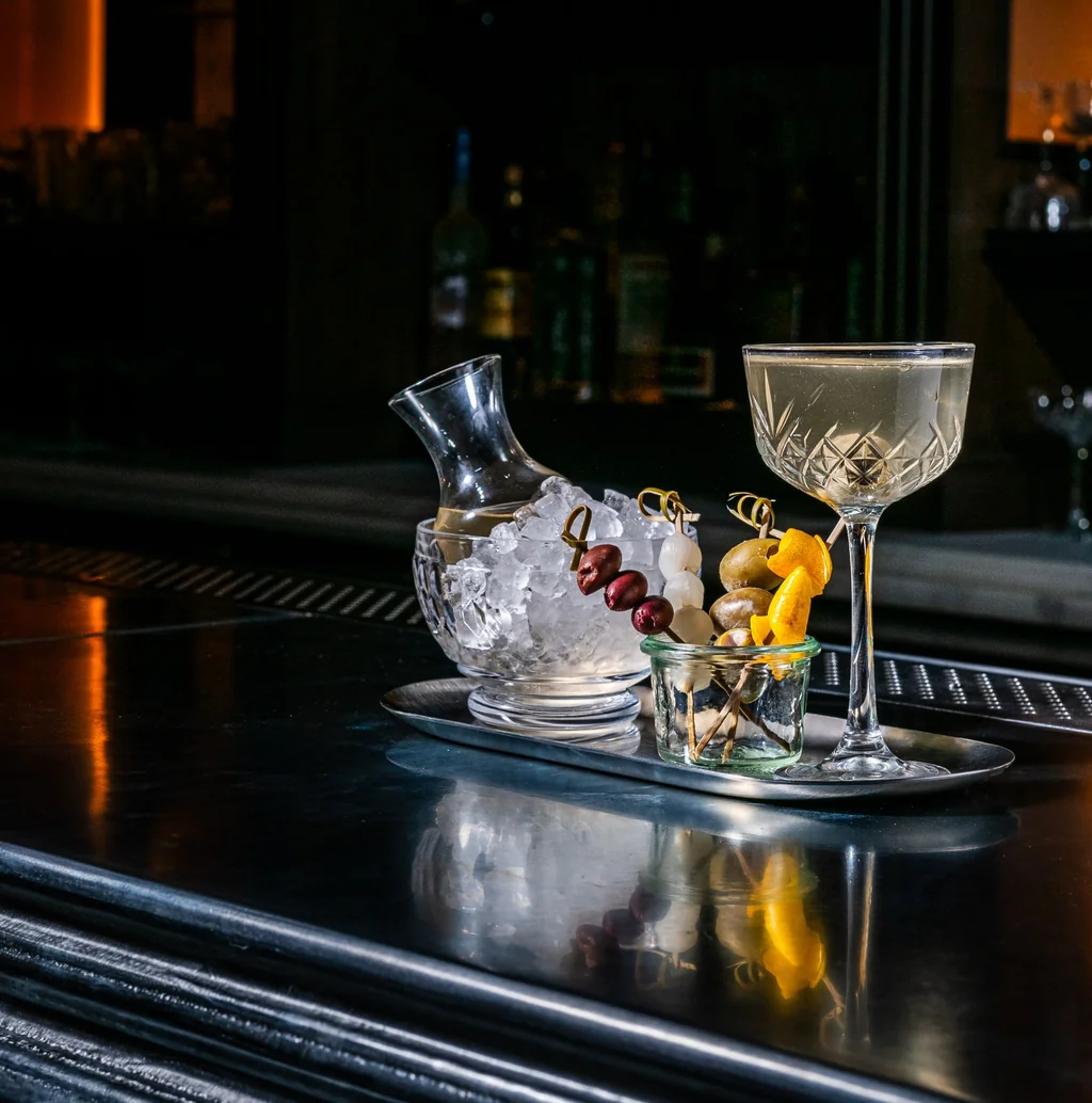 Zinc countertop — bar angie2