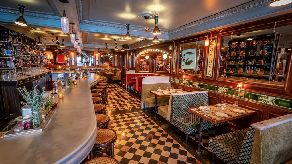 Zinc countertop — cafe chelsea2